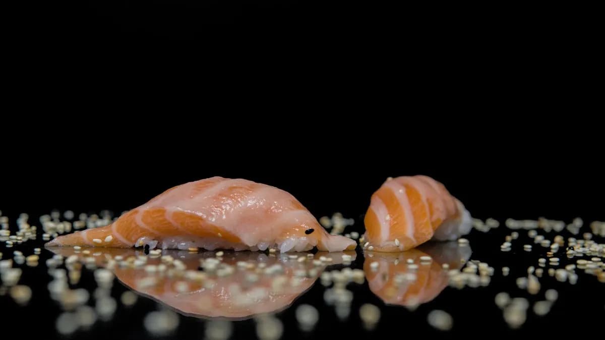 Nigiri z Łososiem (2 sztuki)