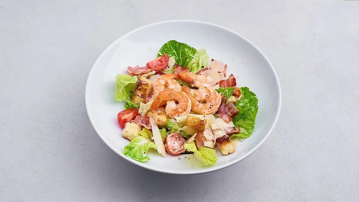 Sałatka Piazza z grillowanymi krewetkami