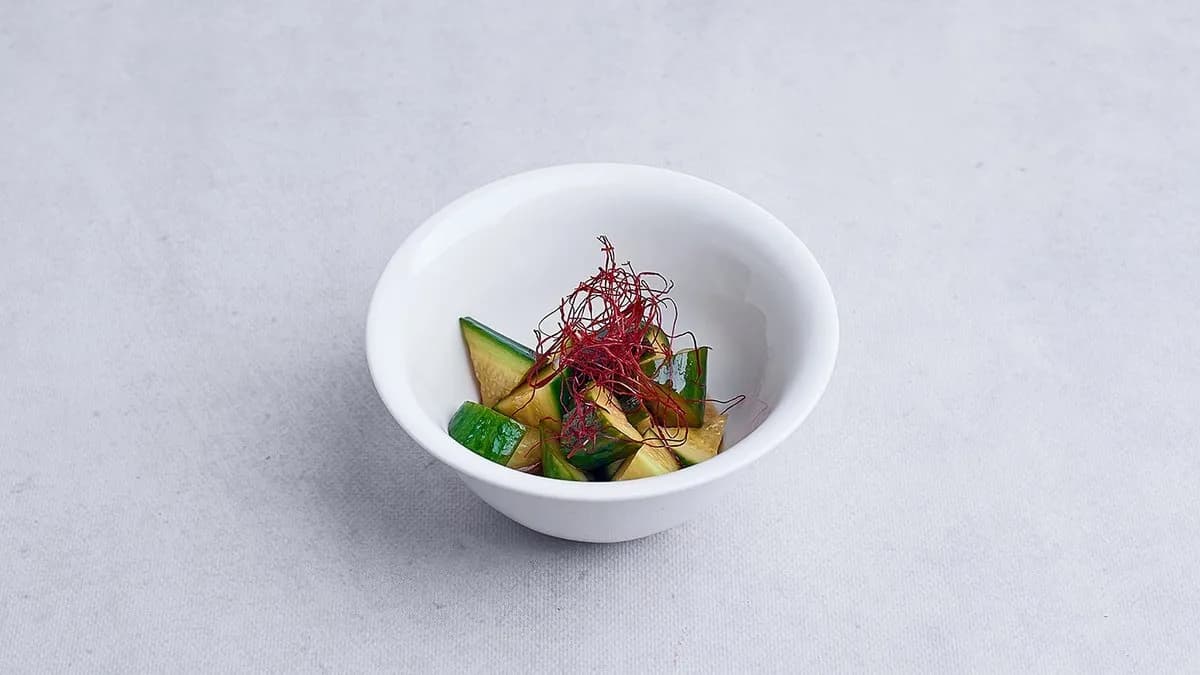 Ogórek piklowany z nitkami chilli
