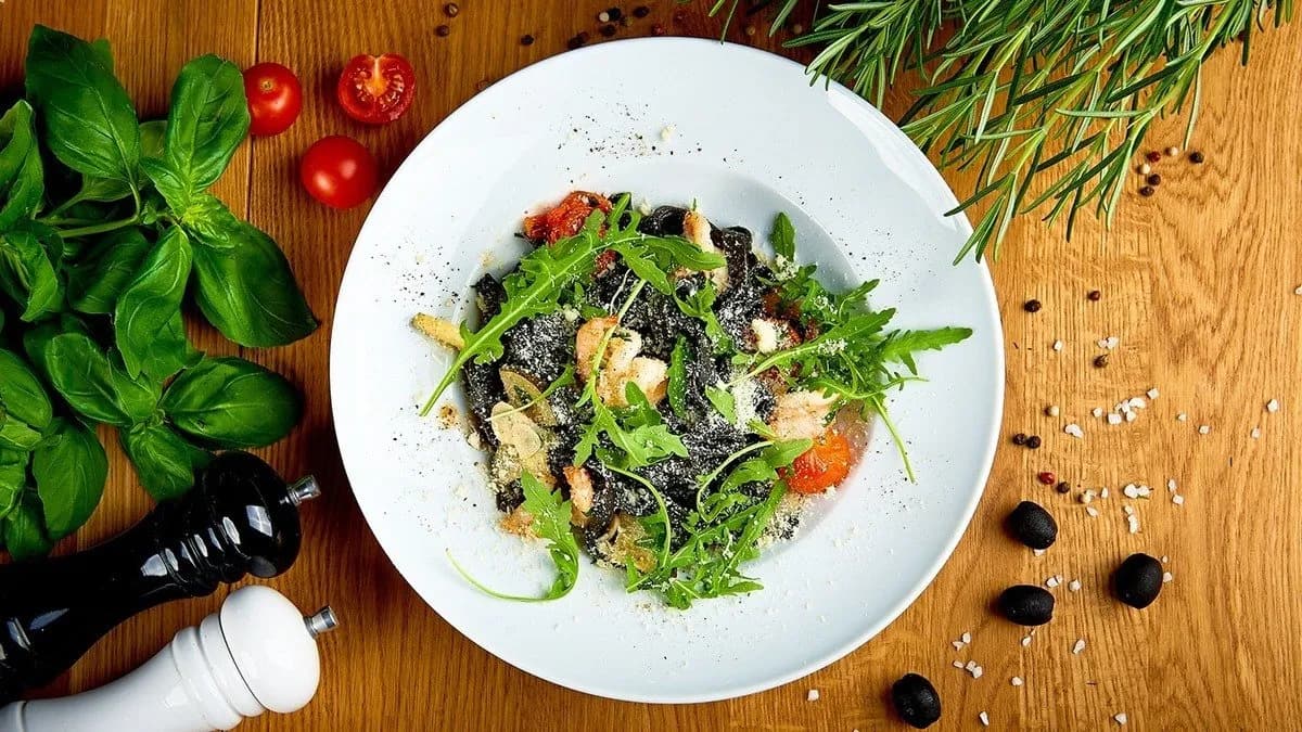 Tagliatelle nero z krewetkami