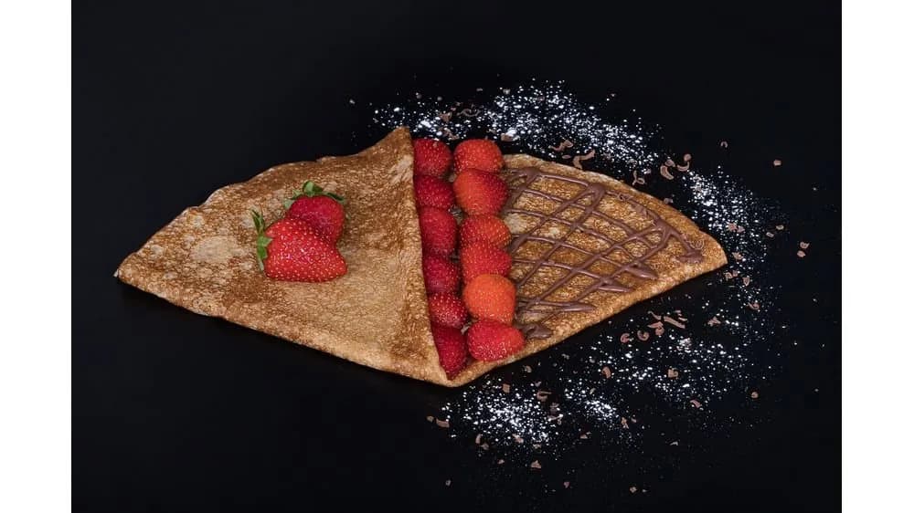 Krep z nutellą i truskawkami