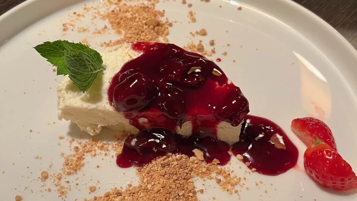 Sernik z ricotty i białej czekolady