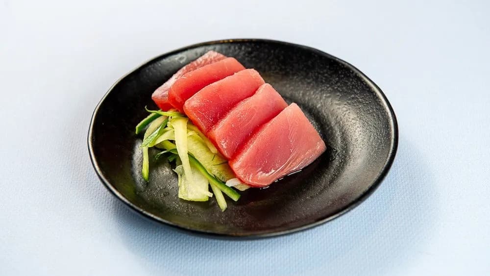 Sashimi tuńczyk