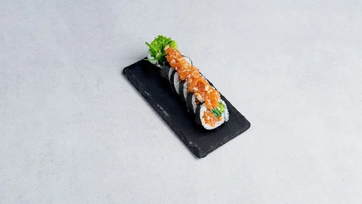 Futomaki tatar łosoś