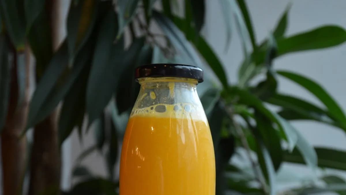 Świeży sok z pomarańczy