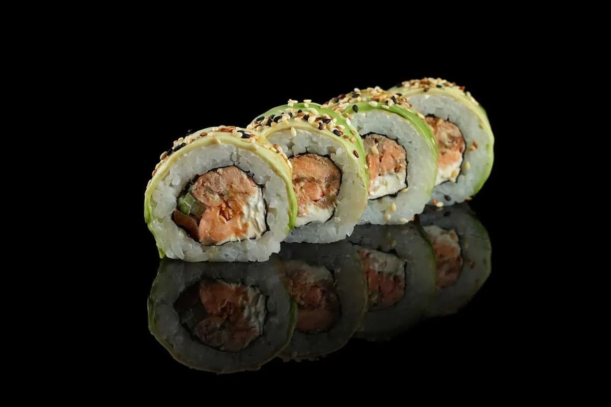 ŁOSOŚ GRILL W AWOKADO 8x