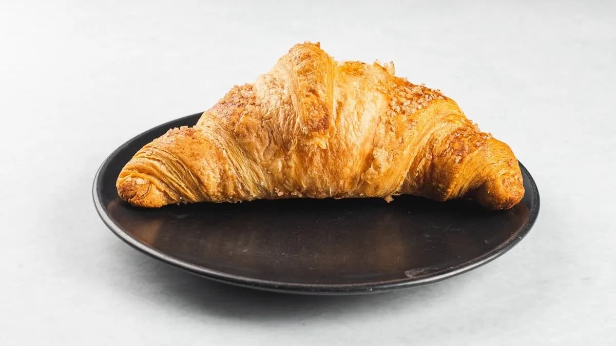 Croissant z Nutellą i bananem