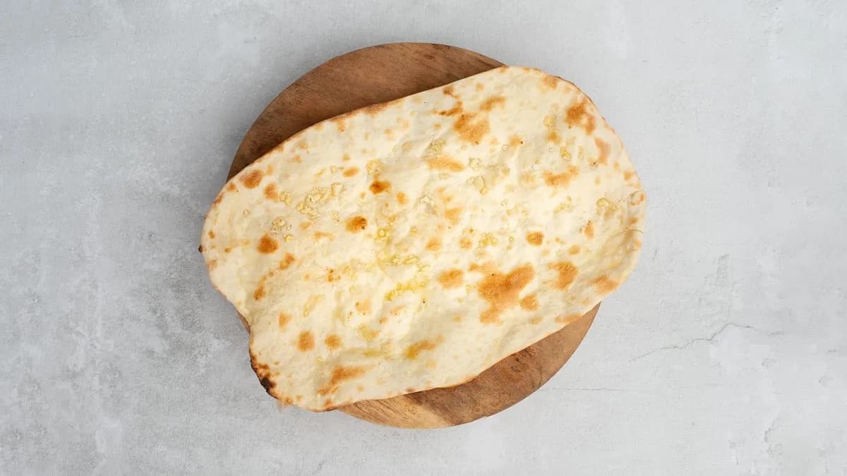Naan with garlic