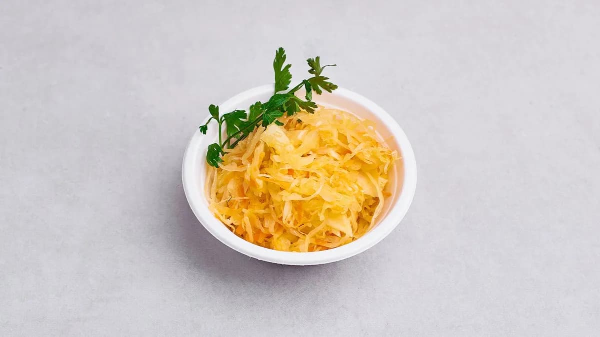 Sałatka z kiszonej kapusty