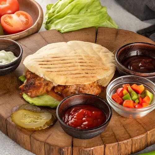 Пита Барбекю с курицей
