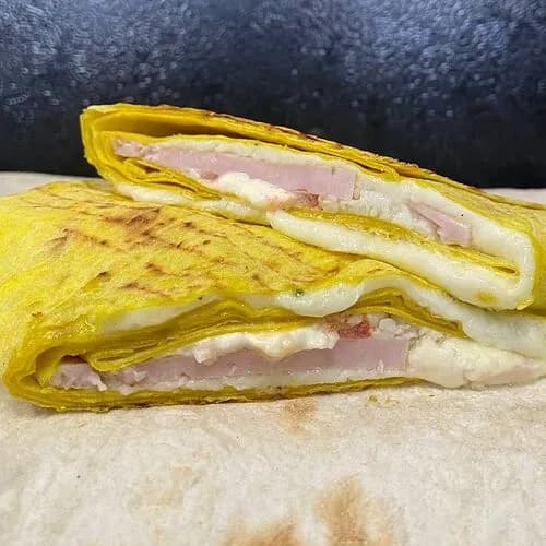 Сырный конверт с курицей