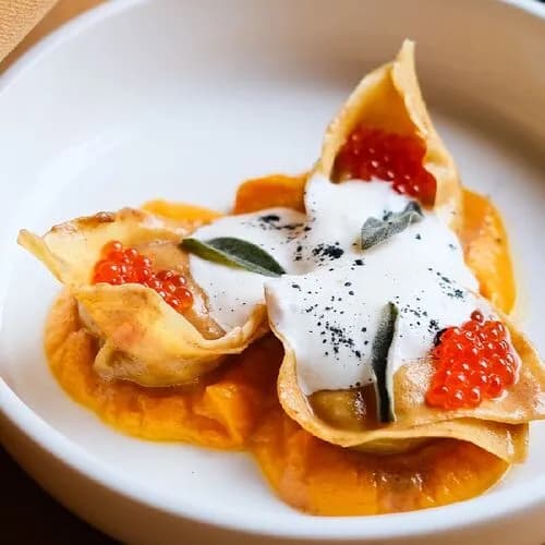 Равиоли с крабом и икрой