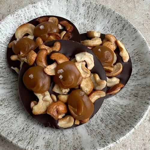 Медианты Кешью-Карамель