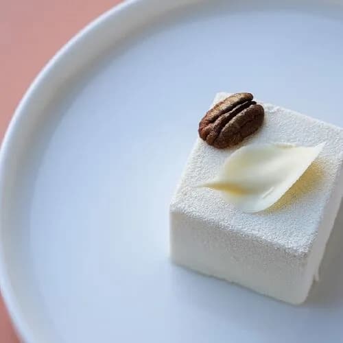 Медовик инжир-пекан