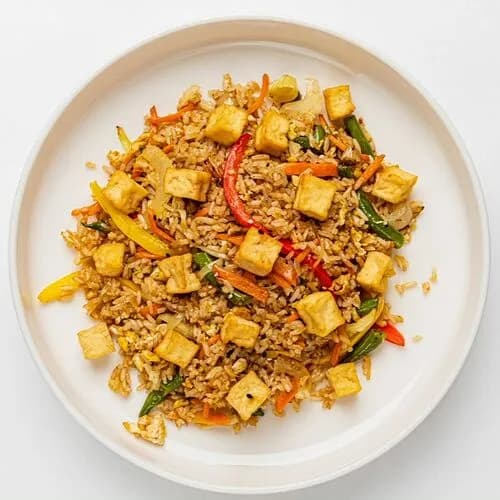 Жареный рис по-гонконгски с тофу