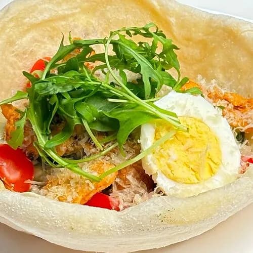 Салат Цезарь с цыплёнком