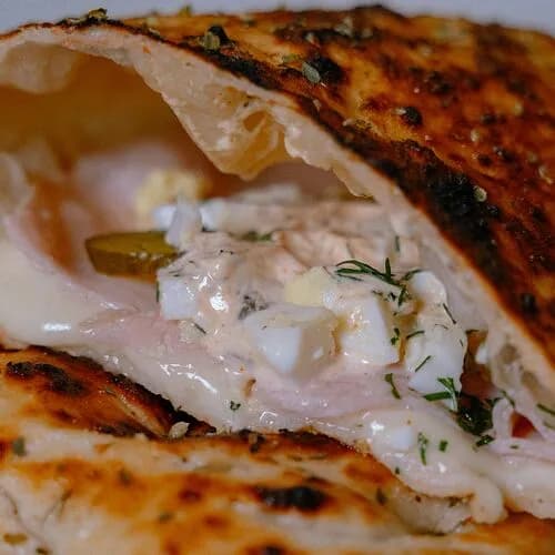 Кальцоне с ветчиной