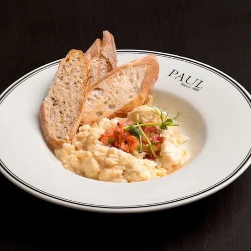 Скрэмбл с томатами конкассе