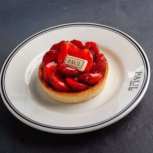 Тарталетка с клубникой