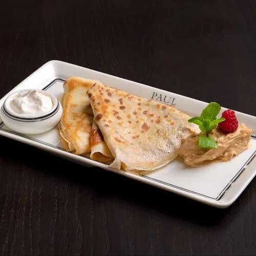 Крепе с кнели крем-карамель