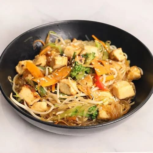 Фунчоза с тофу и овощами