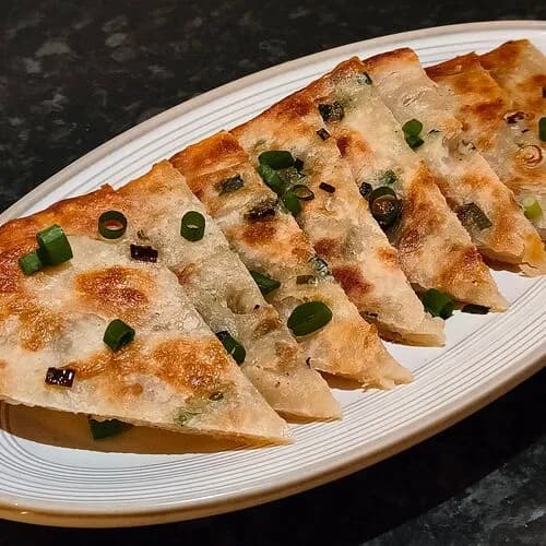 Блинчики с зеленым луком