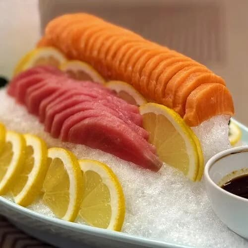 Сашими с тунцом и лососем