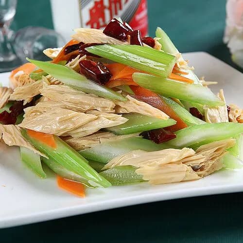 Фучжу с сельдереем