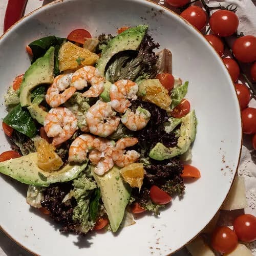 Креветки с авокадо и апельсином