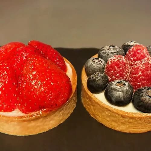 Тарталетка со свежими ягодами