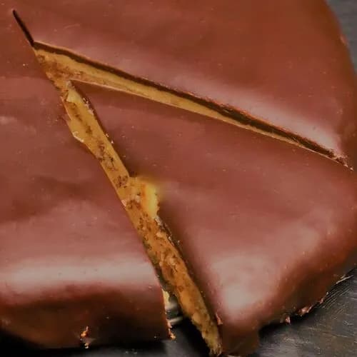 Шведский миндальный торт Ikea с шоколадом (целый)