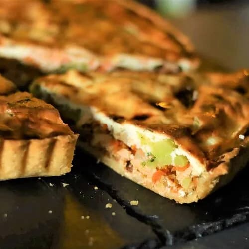 Киш с горбушей и брокколи