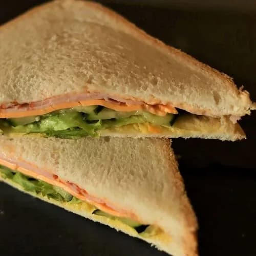 Сэндвич с ветчиной и сыром