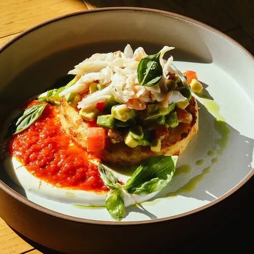 Grand драник с крабом, сулугуни и аджикой