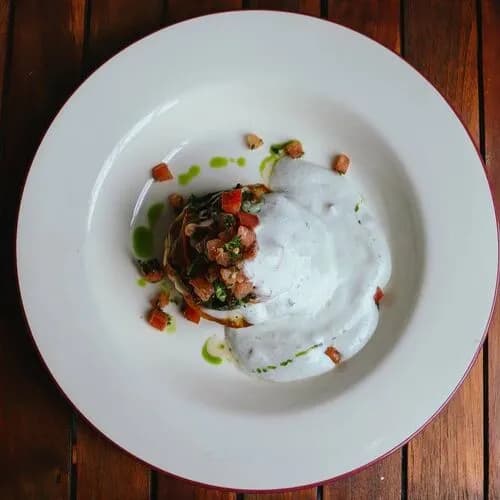 Баклажаны с сулугуни и тартаром из томатов