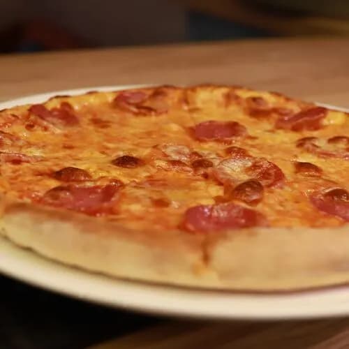 Пицца Салями