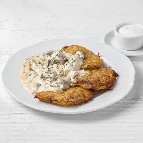 Деруны с лисичками и белыми грибами