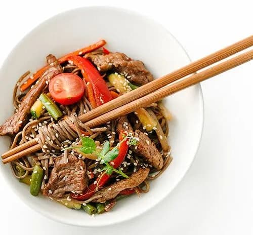 Бифу Яки Соба (говядина)