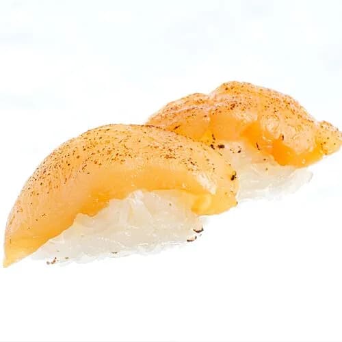 Нигири морской гребешок опаленный