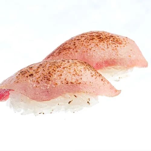 Нигири тунец опаленный