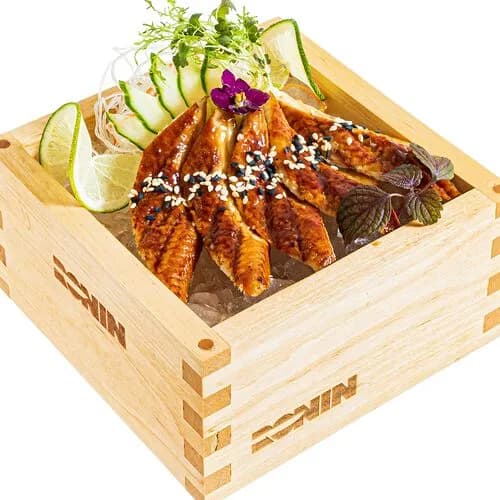 Сашими из угря