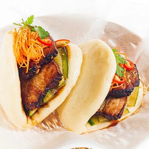 Бао со cвинoй грудинкой