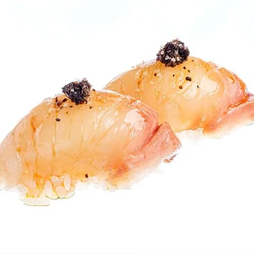 Нигири дорада с трюфельной солью