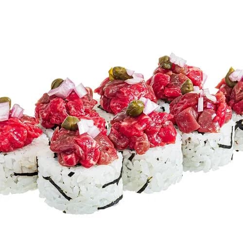 Ролл с тартаром из говядины