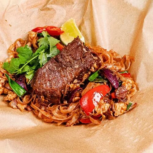 Рисовая лапша с говядиной