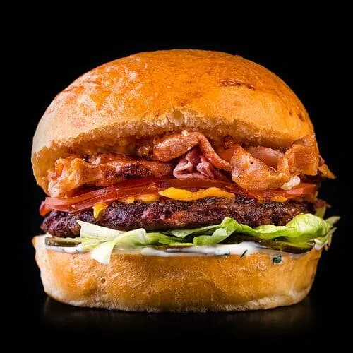 BBQ с говядиной и беконом