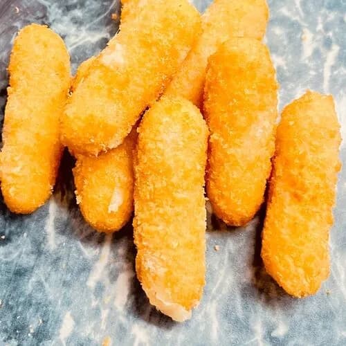 Сырные палочки во фритюре