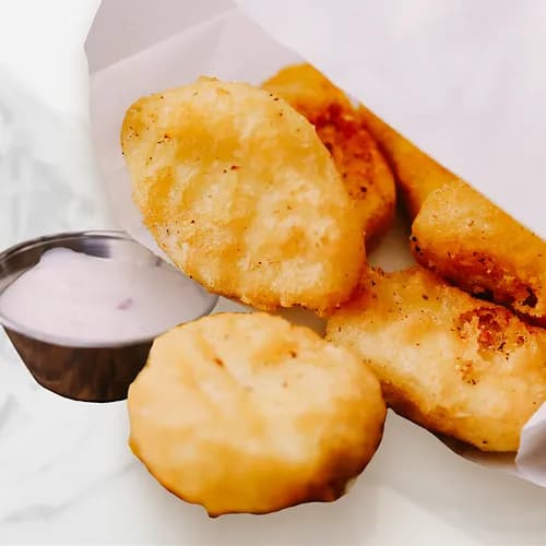 Наггетсы с чесночным соусом