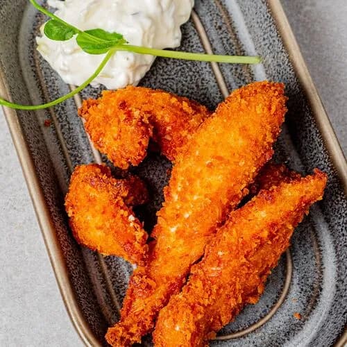 Домашние нагетсы из цыплёнка с соусом тартар