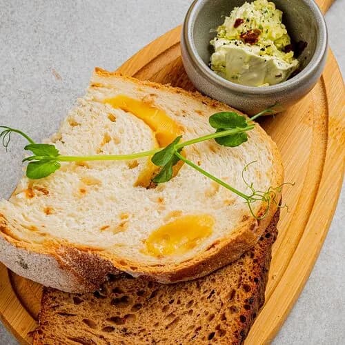 Хлебный микс с пряным маслом